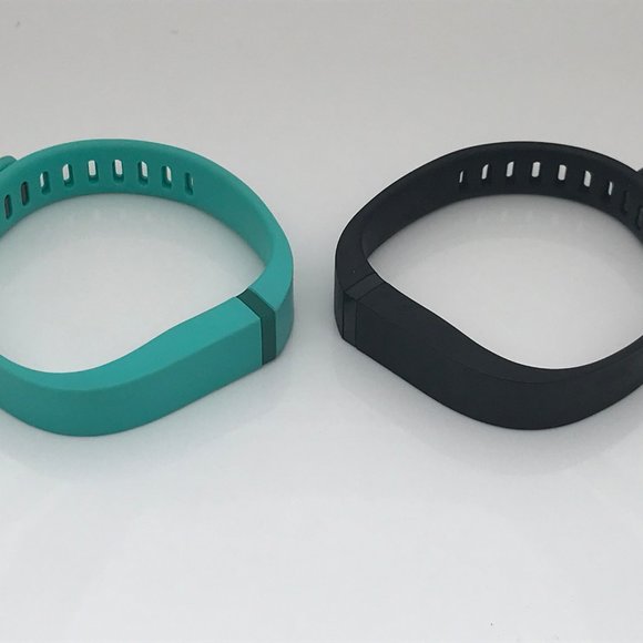 Fitbit Flex Replacement Band Lot of 2 Black Green - Picture 6 of 8